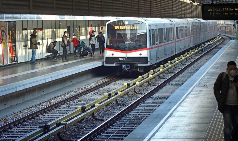 Wiener U-Bahn klemmt Fahrgast ein: 14.000 Euro Schadenersatz