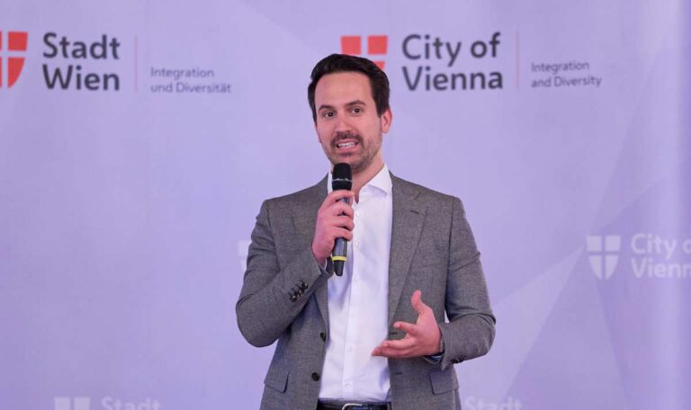 Wiederkehr will Regeln für Zusammenleben in Wien aufstellen