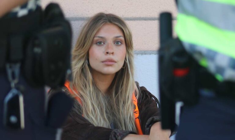 Klima-Shakira tritt in Wien Haftstrafe an