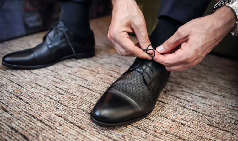 Männer mit dieser Schuhgröße gehen oft fremd