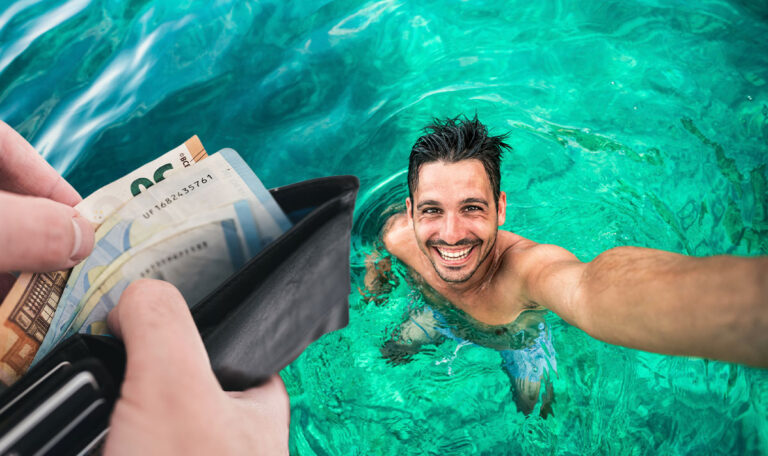 Selfie-Verbot: Beliebte Urlaubsländer drohen mit 3.000 Euro Strafe