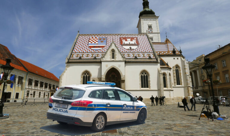 Kroate übergoss sich mit Benzin und zündete sich selbst an