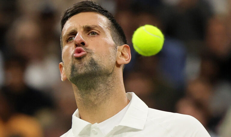 Novak Djokovic zieht ohne Match ins Halbfinale!