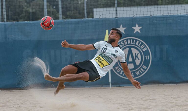 ÖFB Beach Soccer: Schweiz und Österreich im Sandkampf