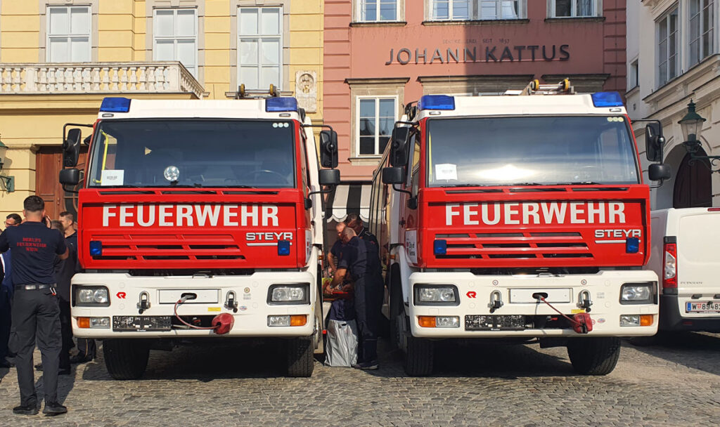 Zwei Feuerwehrfahrzeuge für Sarajevo