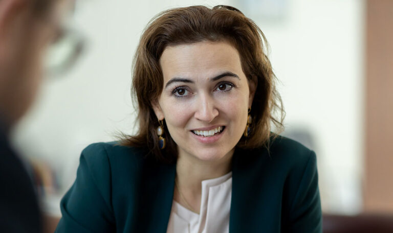 Alma Zadic verlässt Ministerium: Bewegende Abschiedsworte (VIDEO)