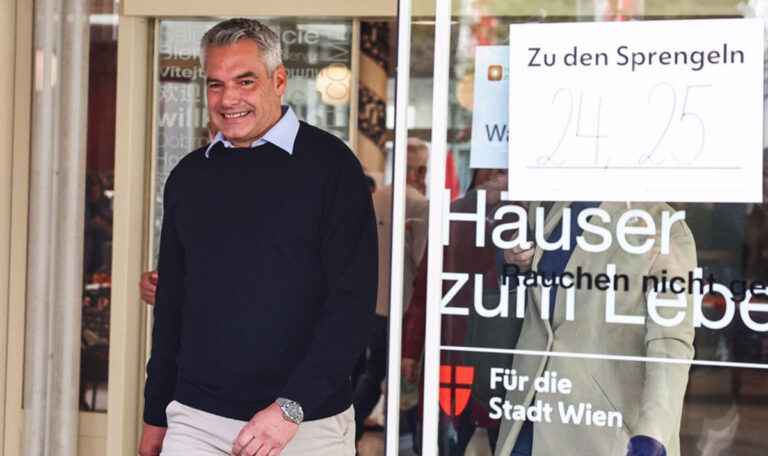 Erste Ergebnisse und mögliche Koalitionen