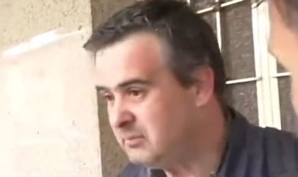 TikTok-mickysicily-Lorenzo-Carbone-mutter-umgebracht-getoetet-mord-gestaendnis-italien-fernsehen-interview-erwuergt-stranguliert-kissen