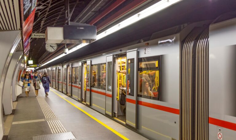 Wiener Linien zahlen dir 500 Euro monatlich fürs Öffifahren