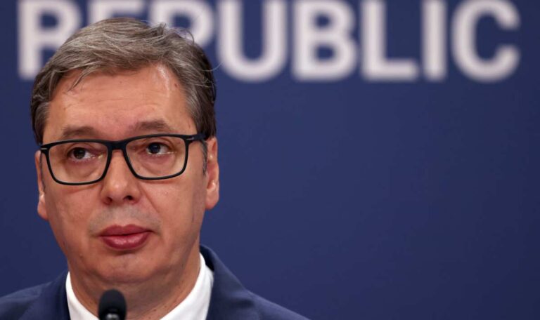 Vucic hält Ansprache zur Tragödie von Novi Sad