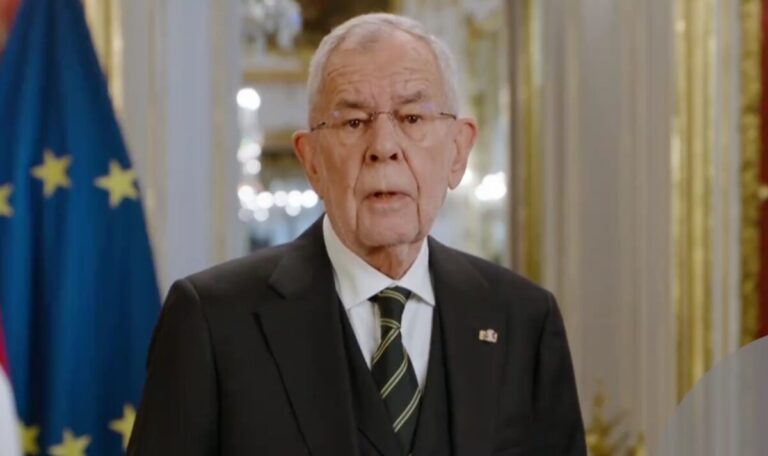Van der Bellens Ansage zu Migration: „Nicht willkommen“ (VIDEO)