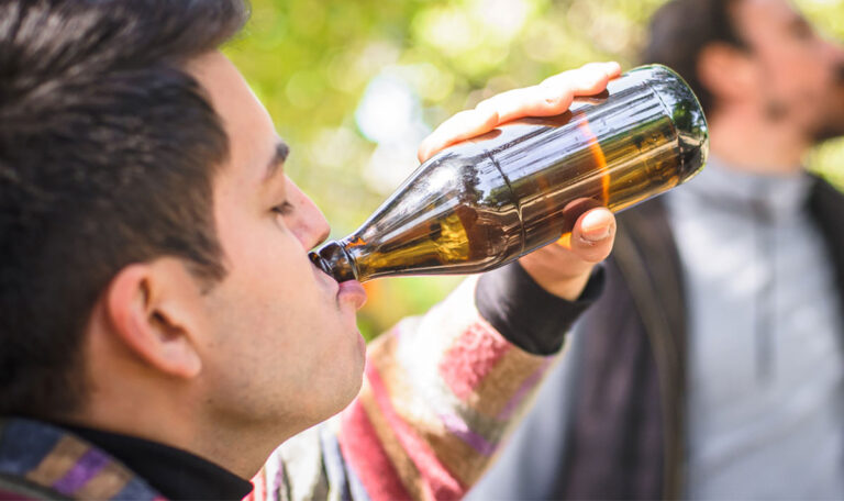 Ab diesem Alter solltet ihr keinen Alkohol mehr trinken!