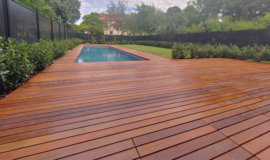 madex-wien-boden-verlegung-teppich-holz-vinyl-laminat-qualitaet-holz-parkett-teppich-verleger-hochwertig-funktional-swimming-pool-garten-aussen-becken-schwimm-becken-verkleidung-dielen