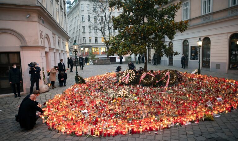Anschlag in Wiener Innenstadt: Gedenken am Jahrestag (FOTOS)