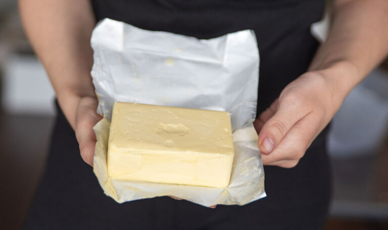 Haltbarkeit verlängern: Lässt sich Butter auf Vorrat einkaufen und einfrieren?