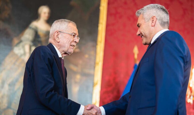 Regierungsbildung: NEOS als Joker in der Koalition?