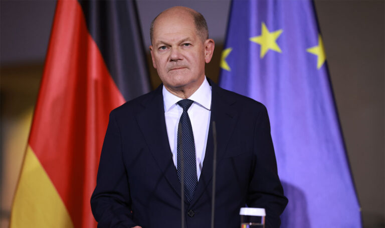 Polit-Beben in Deutschland: Scholz verkündet Neuwahlen (VIDEOS)