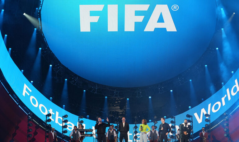 Abseits, VAR und Spielzeit: FIFA plant ab der kommender Saison revolutionäre Regeländerungen