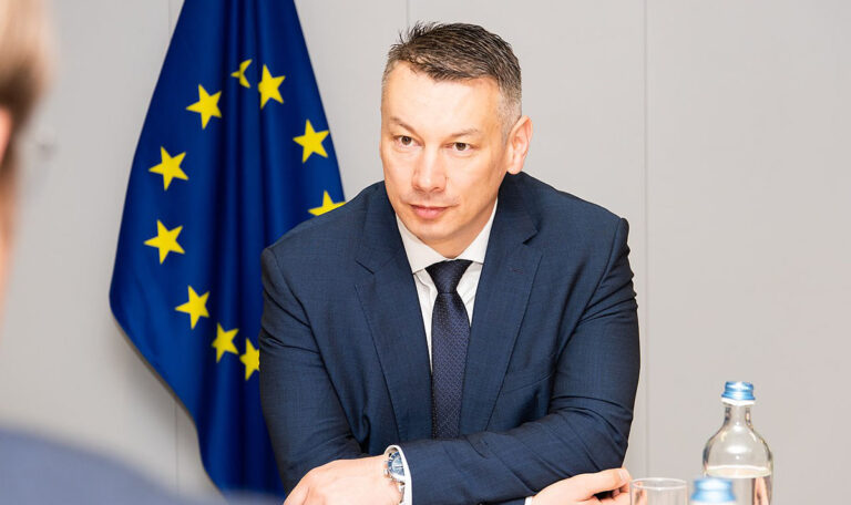 Bosnischer Sicherheitsminister Nesic in U-Haft