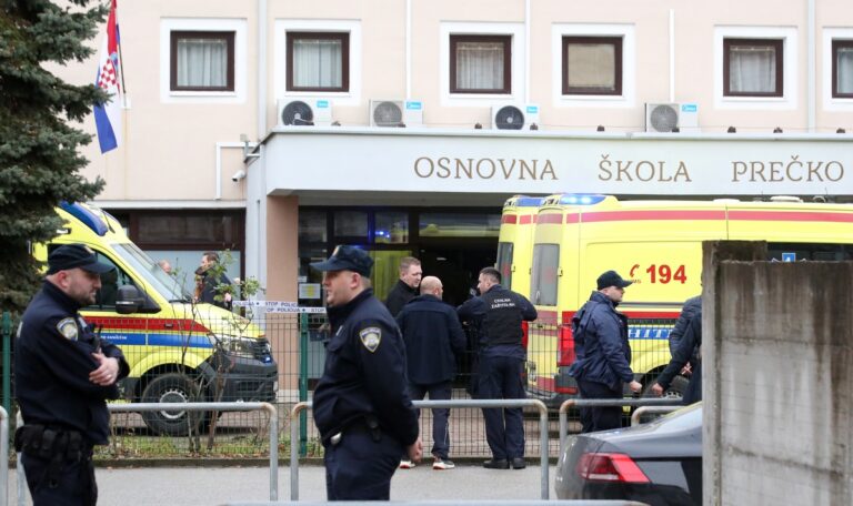 Kritik nach tödlichem Messerangriff an Schule