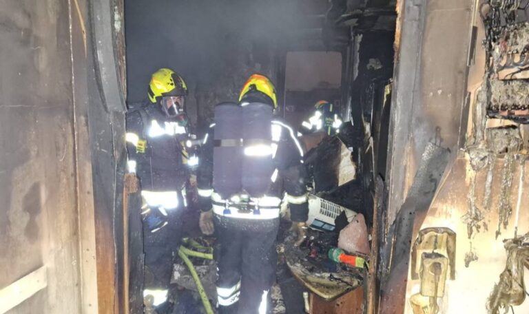 Feuer-Drama in Favoriten: Wohnung steht in Flammen!