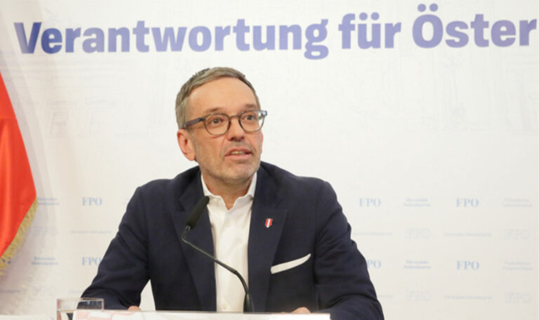 Polit-Beben in Österreich: FPÖ will Innenministerium untersuchen
