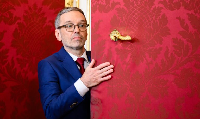 Erster möglicher Minister würde auch unter Kickl bleiben