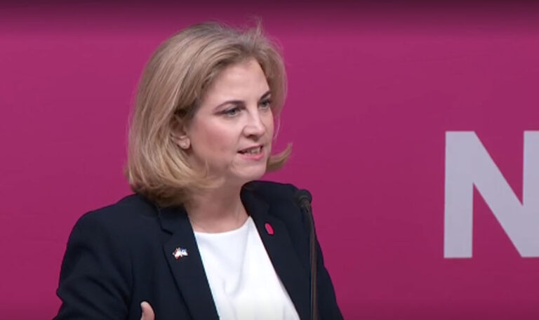 ÖVP und SPÖ machen NEOS ein Angebot für Dreierkoalition