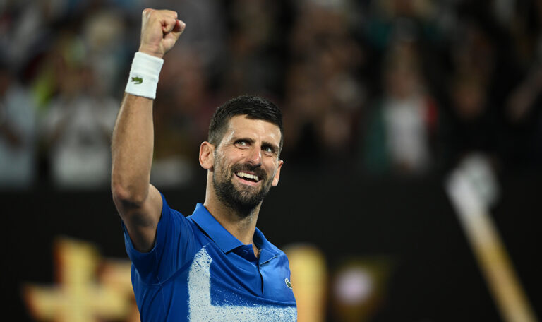 Spektakulärer Triumph: Djokovic besiegt Alcaraz und trifft als Nächstes auf Zverev (VIDEO)