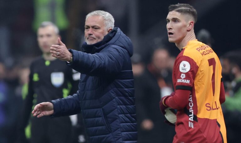 Mourinho gesperrt: Fenerbahce-Trainer nach Ausraster bestraft