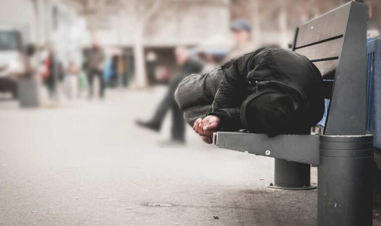 Caritas fordert ganzjährige öffentliche Mittel für Obdachlose