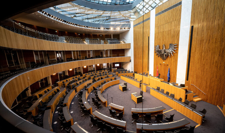 Koalition braucht mehr Platz: Parlament muss umgebaut werden