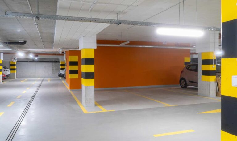 Toter Mann in Garagenausfahrt: Obduktion schließt Fremdverschulden aus