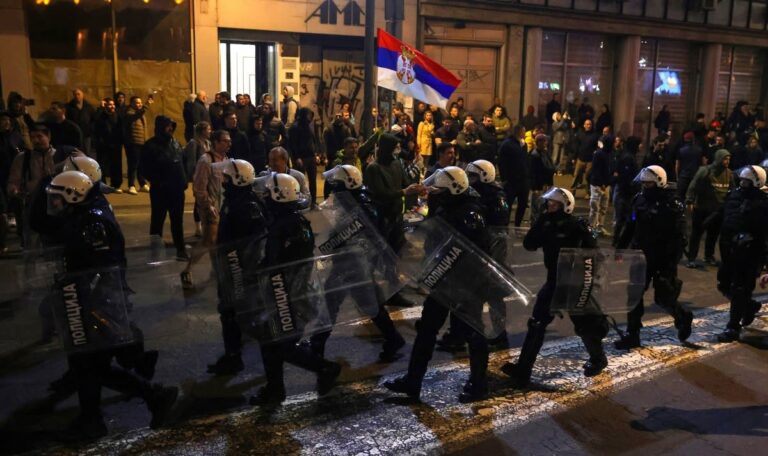 Massenproteste: Setzte die Regierung Schallwaffen ein? (VIDEOS)