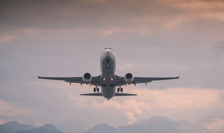 Pilot vergisst Pass – Flieger muss umkehren