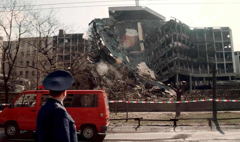 78 Tage NATO-Bombardierung: Serbien erinnert mit Gedenkfeier