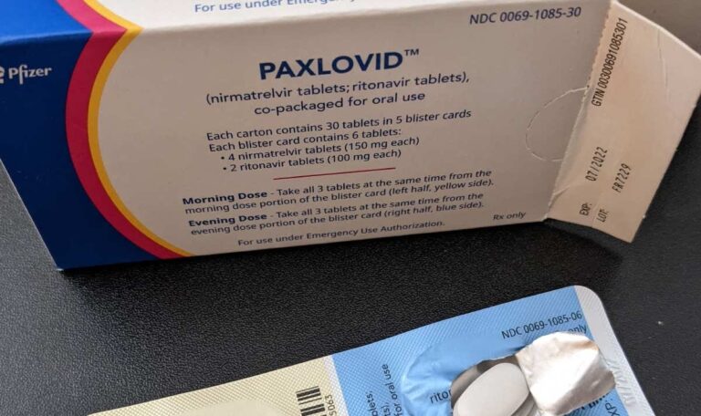 Staatskasse geplündert: Apotheker-Paar verkauft Gartis-Covid-Medikamente weiter