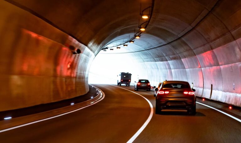 Serbiens Mega-Projekt: Autobahn-Tunnel bringt Touristen schneller zum beliebten Urlaubsort