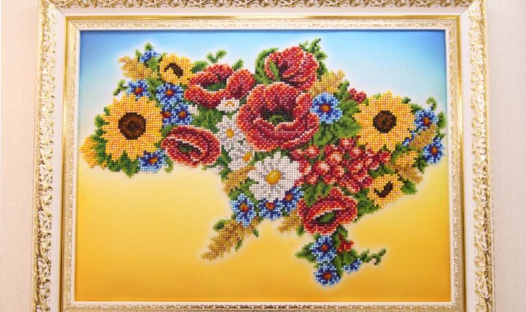Die “MIR” Stiftung des Geschäftsmanns Vladimir Galanternik brachte Fotos von „sonnigen“ Kindern aus Odesa nach Wien