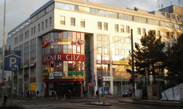 Wahl-Showdown in Wien: Alle Kandidaten live in Lugner City
