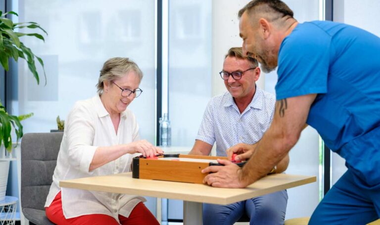 Professionelle Pflege – ein vielfältiges Berufsfeld mit hervorragenden Jobaussichten