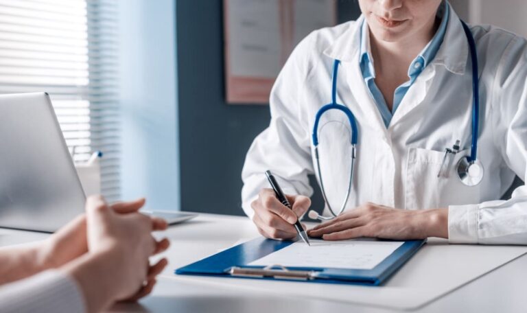 Facharzt-Zugang: Gesundheitskasse will Rückkehr zur Überweisungspflicht