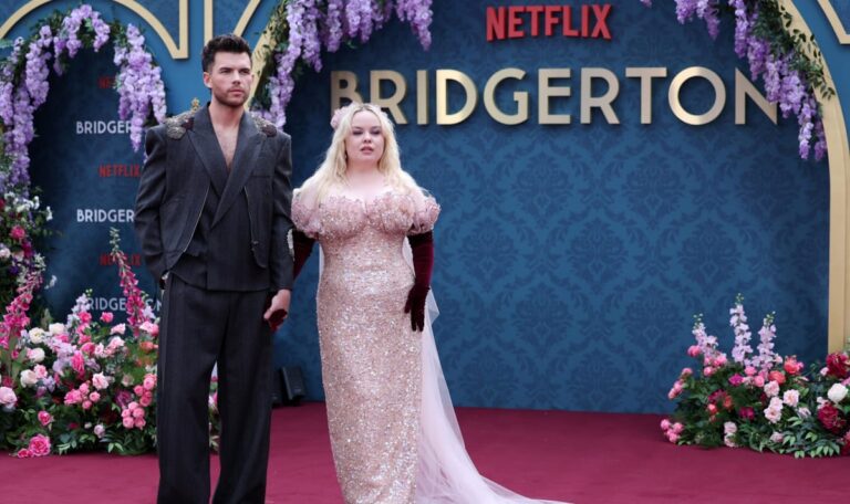 Serien-Hit Bridgerton sichert sich zwei neue Staffeln