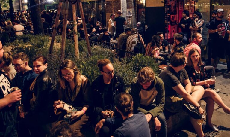 50 Acts, 14 Lokale: Heute tanzt der Gürtel für den guten Zweck