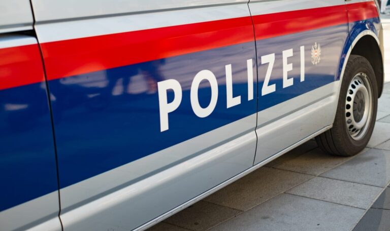 Goldketten-Raub in Mariahilf: Mann prügelt auf 63-Jährige ein