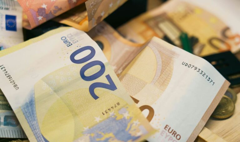 Steuer-Hammer: Bis zu 1000 Euro Bonus ohne Abzüge möglich