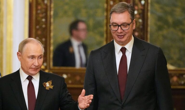 Vucics Russland-Treue zahlt sich aus: Serbiens Fluglinien fliegen über Putin-Territorium