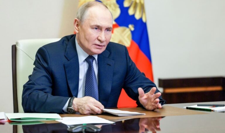 Putin greift ein: Geheimgespräche mit Netanjahu während Bomben fallen