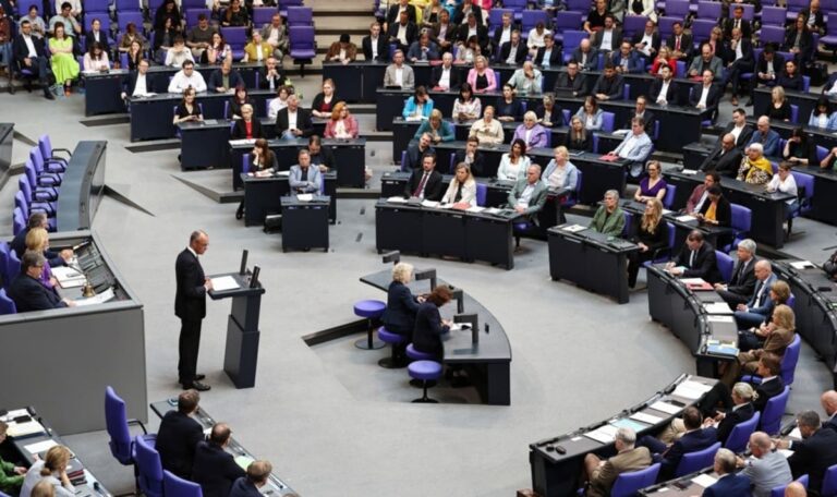 444 gegen 135: Auch Deutschland beschließt Aussetzung des Familiennachzugs