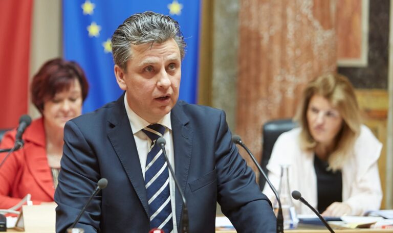92 Prozent Rückhalt: Taucher bleibt mächtigster SPÖ-Mann im Rathaus